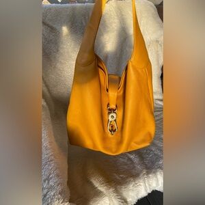Doone & Bourke Lucca logo Elegant Yellow Leather Shoulder Bag